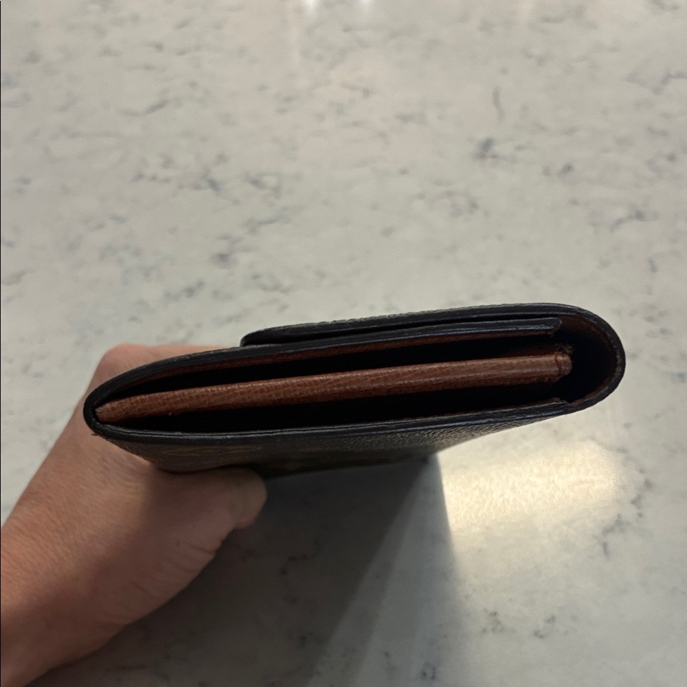Louis Vuitton Dark Brown Monogram Sarah Wallet - Picture 5 of 7